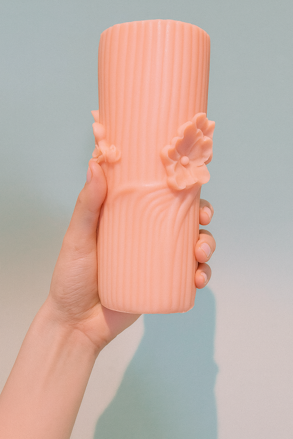 Serenity Woods Sculptural Candle 576g | Handcrafted Soy Wax Luxury Floral Gift