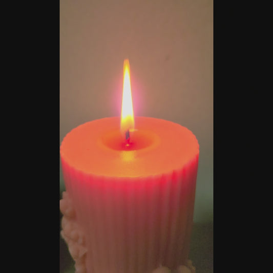 Serenity Woods Sculptural Candle 576g | Handcrafted Soy Wax Luxury Floral Gift